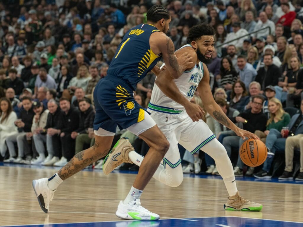 Towns con su mejor juego de la temporada para vencer a PAcers