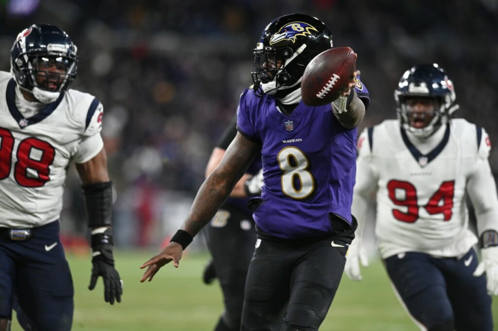 Ravens avanzan a la final de la AFC tras victoria contra Texans