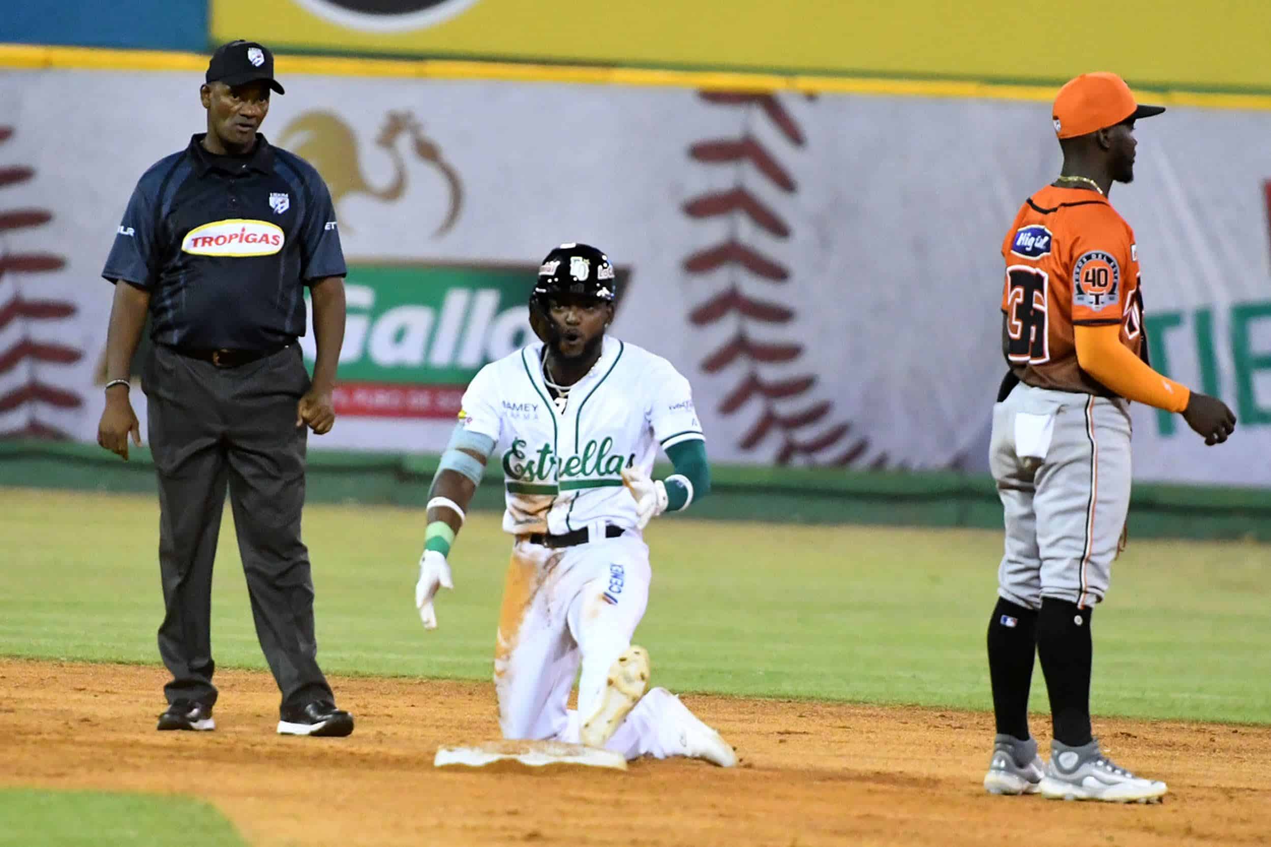 Toros del Este caen ante Estrellas Orientales en La Romana