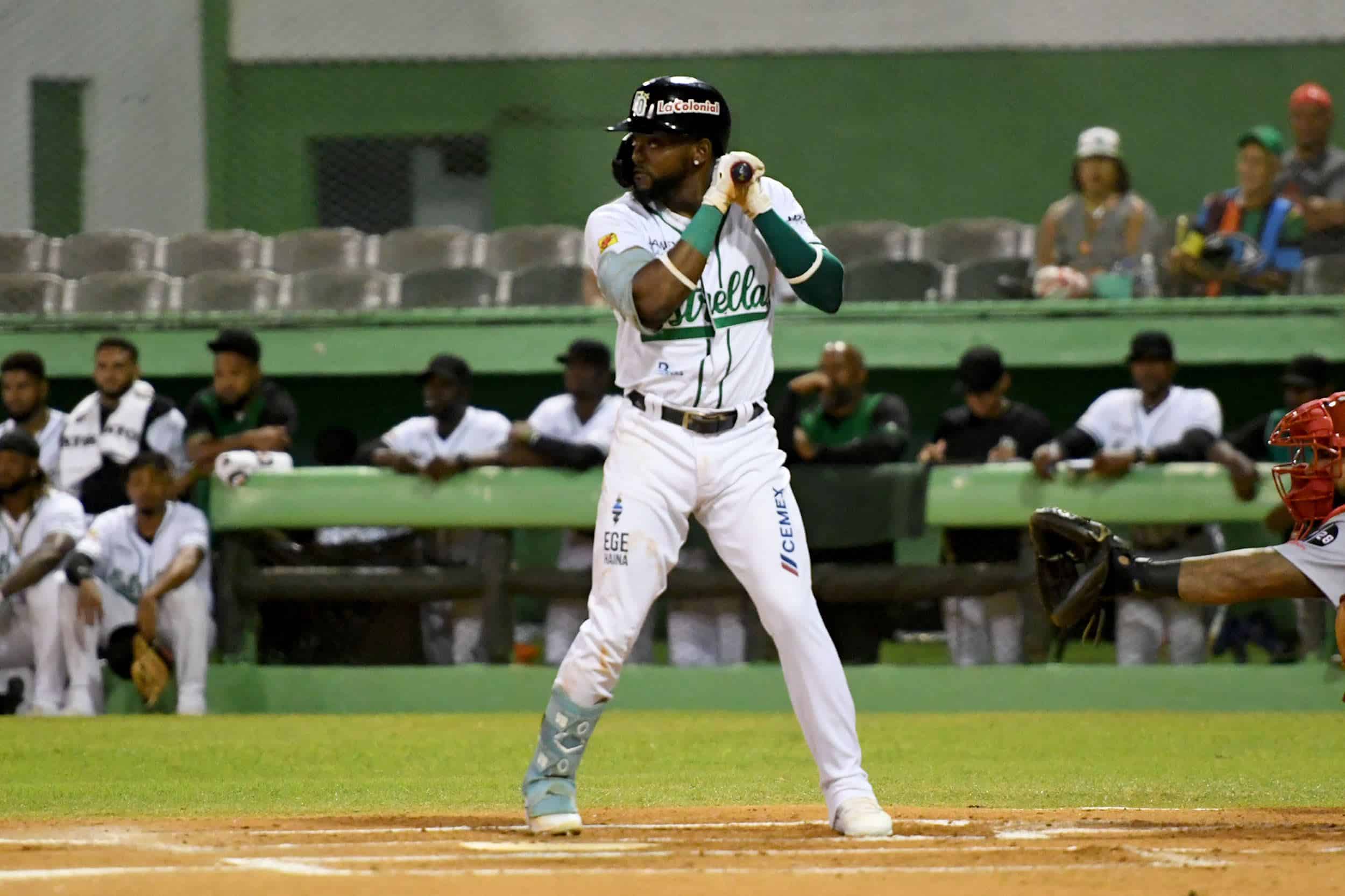 Las Estrellas vencen al Escogido y se posicionan en el segundo lugar de LIDOM